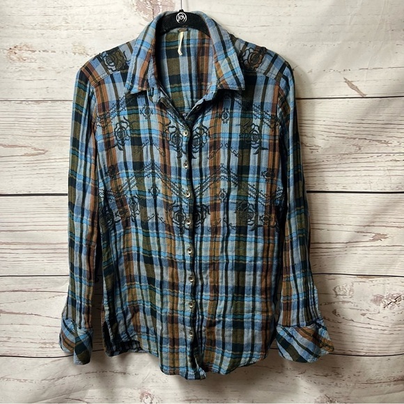 Free People “Magical Plaid" Embroidery Top size Small - Picture 11 of 13